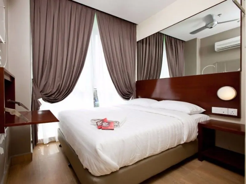 Tune Hotel - Kota Damansara Петалинг-Джая 3*,  Малайзия
